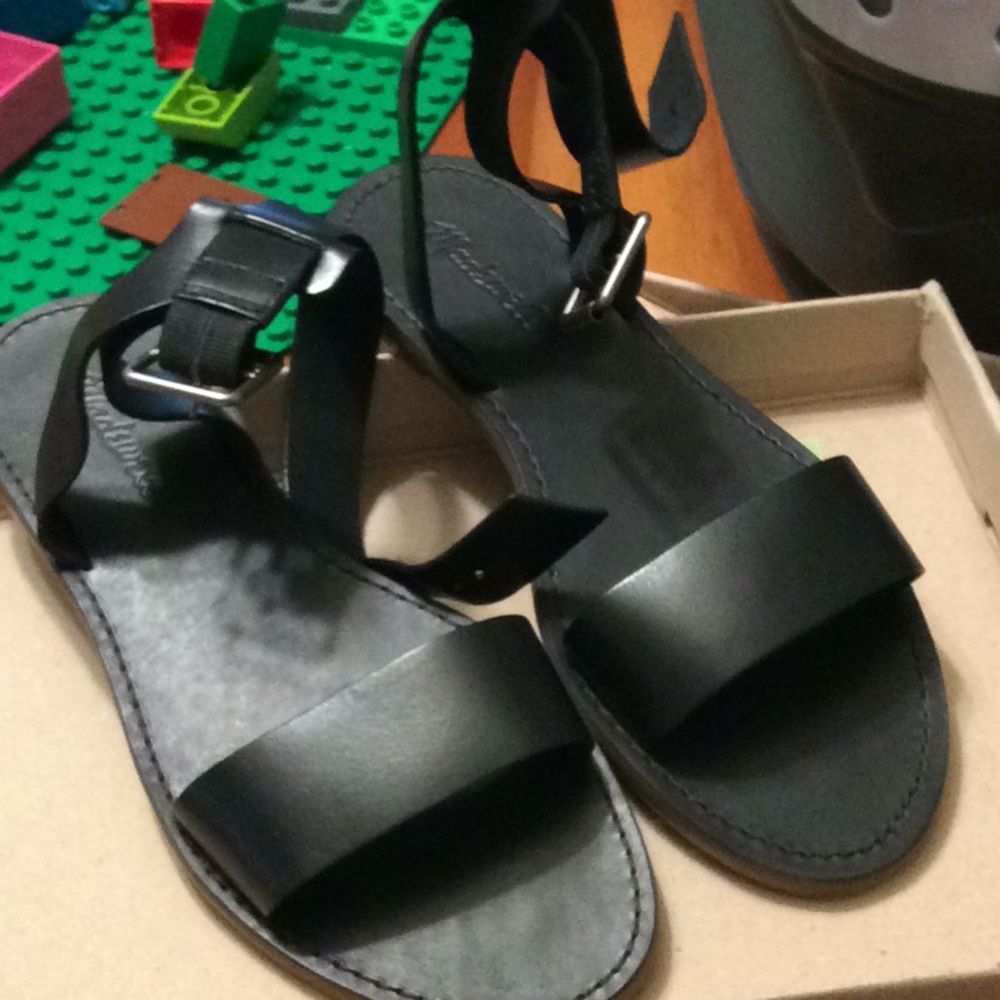 Madewell black sandals
